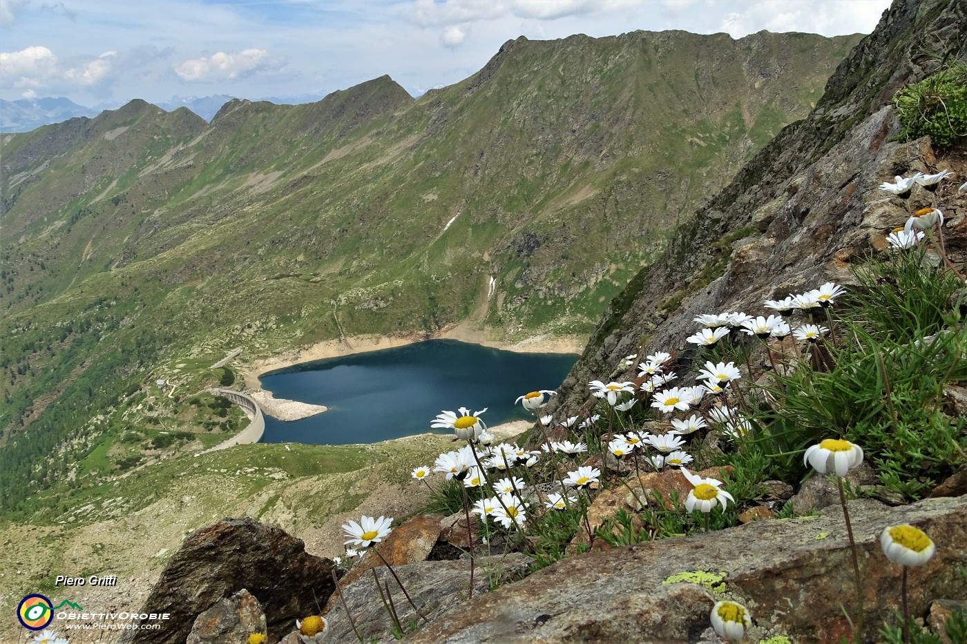 68 L'invaso del Lago di Publino con poca acqua.JPG